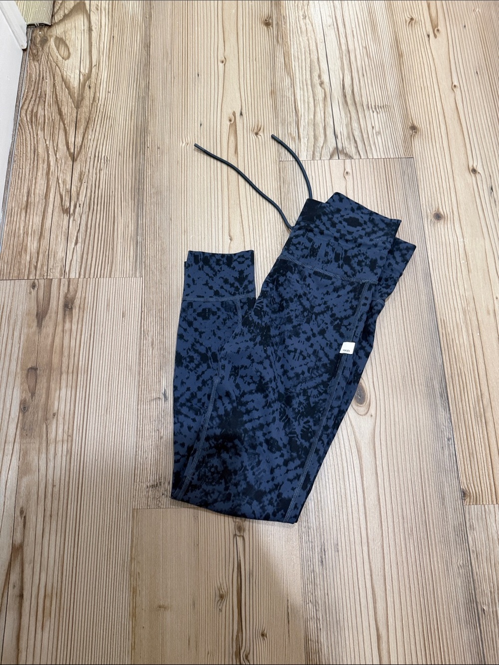Vuori Kids Black Tie-Dye Leggings
